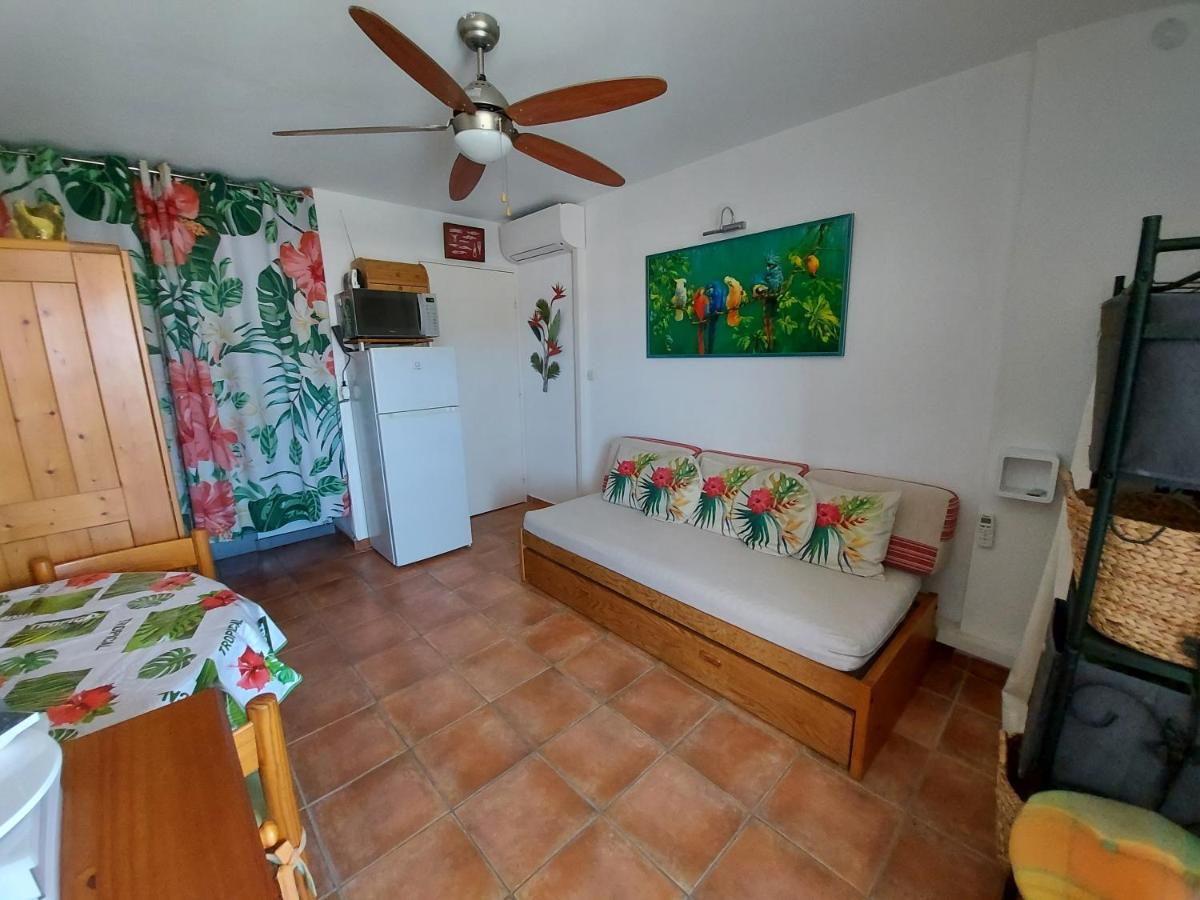 Appartement T2-CLIM-WIFI-GARAGE 2,30 x 4,95 à LA FAVIERE à Bormes-les-Mimosas Extérieur photo
